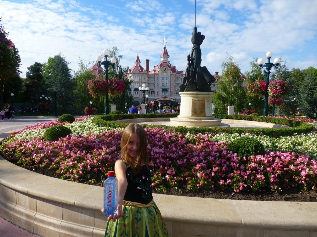 1-ladna-i-ovaa-godina-ve-povikuva-da-uchestvuvate-na-detskiot-likoven-konkurs-kafepauza.mk