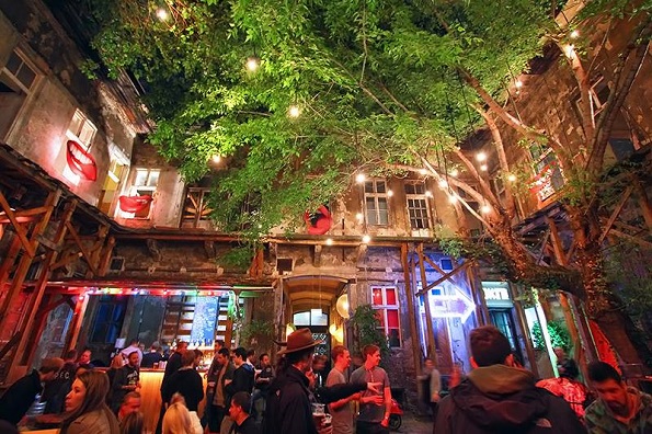 Неколку причини зошто треба да ја постите Будимпешта што е можно побрзо