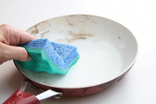 9 работи во вашиот дом кои треба секојдневно да ги чистите 