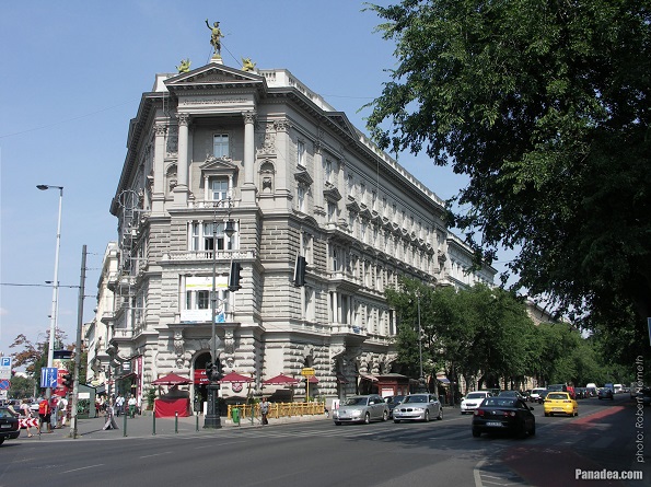 Неколку причини зошто треба да ја постите Будимпешта што е можно побрзо