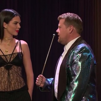 Познати ѕвезди ги покажуваат нивните скриени таленти во „The Late Late Show“ со Џејмс Корден