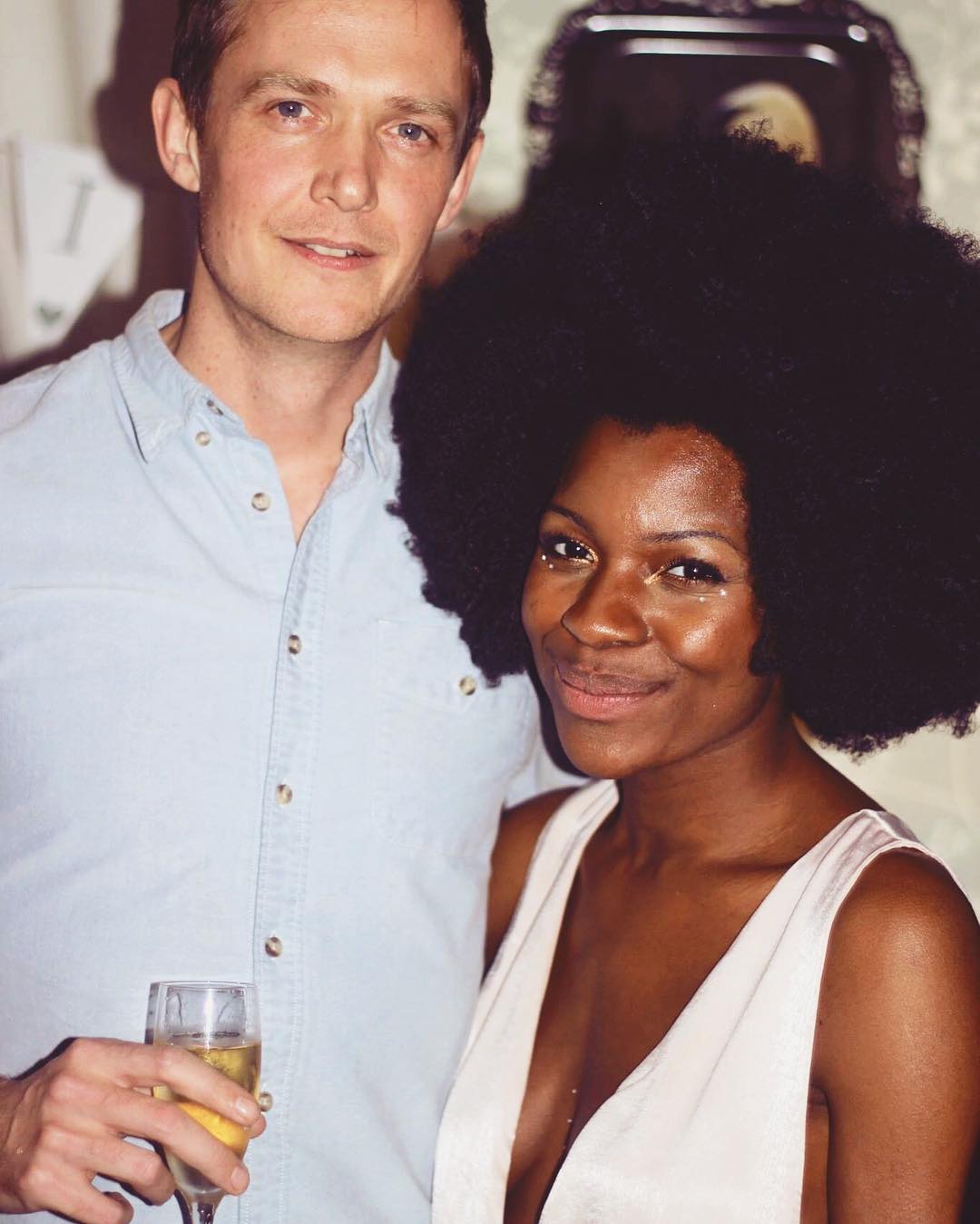 (1) Згодните момци зад објективите на најпознатите модни болгерки