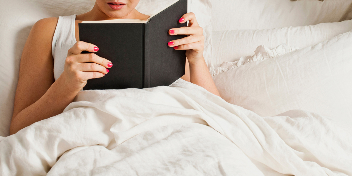 12 книги кои се одлични за читање пред спиење