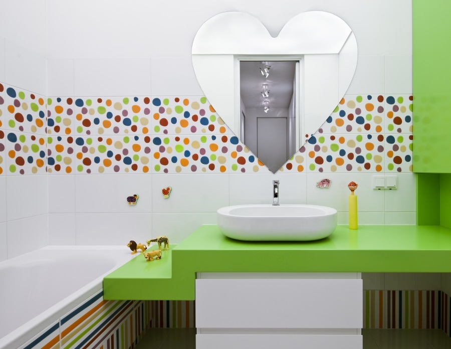 3-kreativni-idei-koi-dodavaat-kvadrati-na-malite-banji-www.kafepauza,mk_