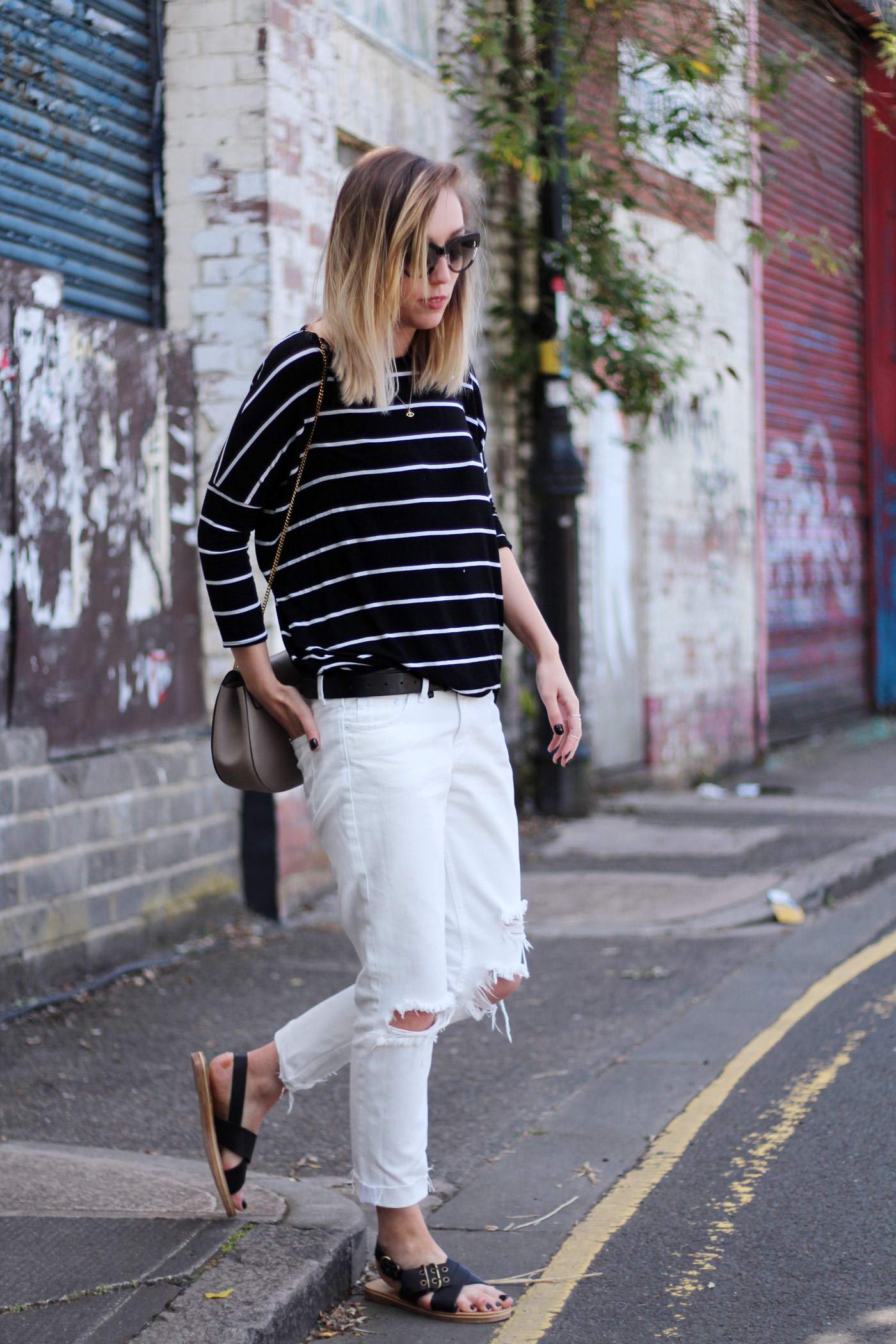 6-belite-farmerki-kje-bidat-vistinski-hit-za-ova-leto-a-eve-kako-da-gi-stilizirate-www.kafepauza.mk_