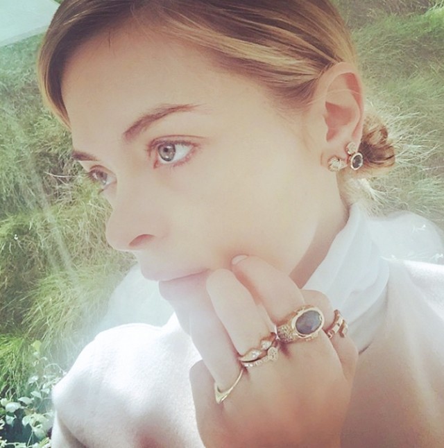 8-kako-da-stilizirate-povekje-parchinja-nakit-kako-vistinska-moderna-devojka-www.kafepauza.mk_