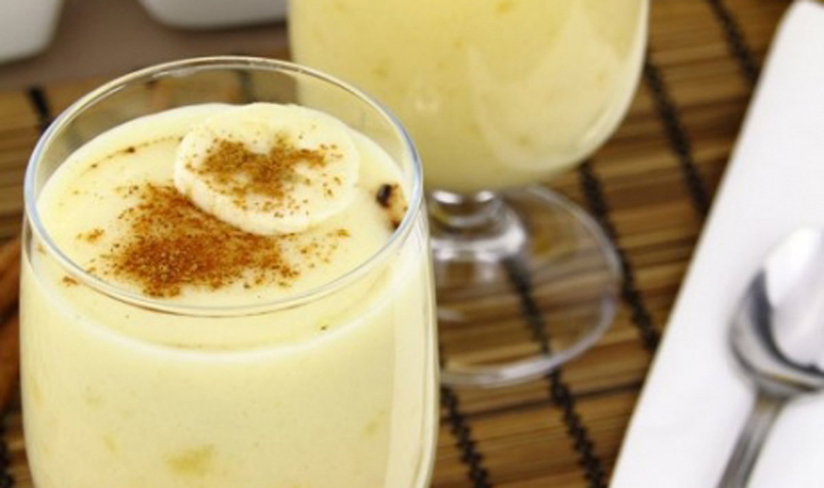 Божествен десерт готов за 10 минути: Банана чизкејк во чаша кој ќе ви ја заслади душата