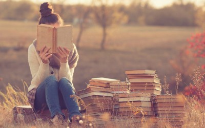 Истражувањата откриваат: Читањето ќе ве направи подобродушни