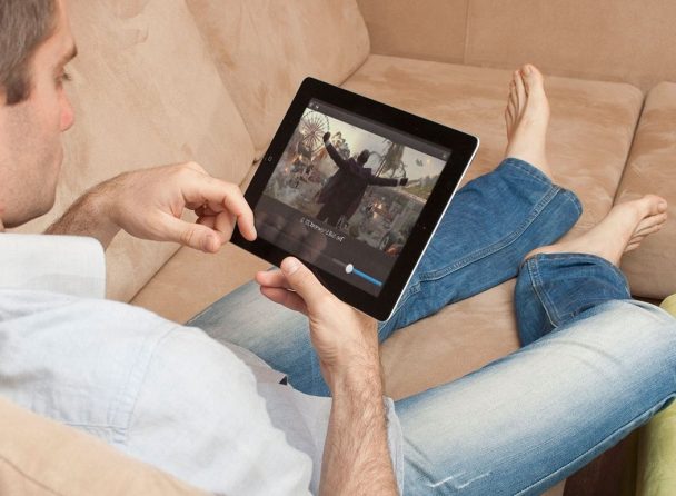 (2)zoshto-se-vljubuvame-vo-seriite-kafepauza.mk