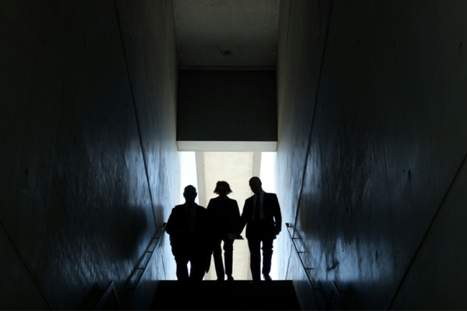 (5)10-teorii-na-zagovor-od-area-51-kafepauza.mk