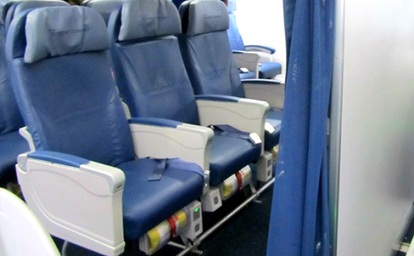Стјуардесите откриваат: 10 тајни за кои патниците немаат поим