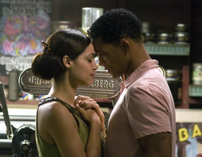 (8)10-filmovi-na-koi-plachat-i-mazhite-kafepauza.mk