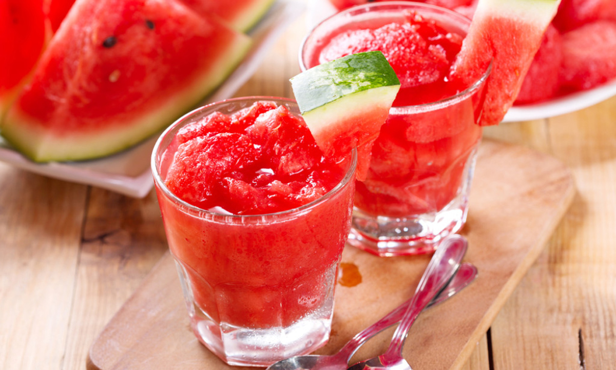 Леден десерт од лубеница кој ќе ве освежи во летните денови