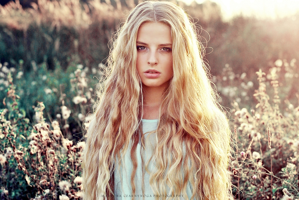 1-ova-leto-eksperimentirajte-so-rusata-kosa-kako-da-ja-osvetlite-kosata-bez-blanshiranje-www.kafepauza.mk_