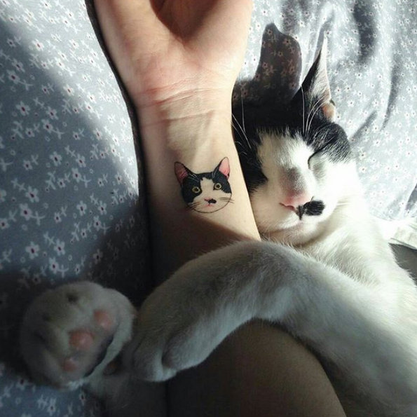 (12) sovrsheni-tetovazhi-za-onie-shto-ne-mozhat-da-si-go-zamislat-zhivotot-bez-machka-www.kafepauza.mk