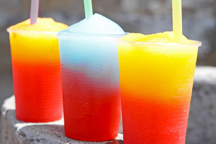 (12)apravi-sam-25-letni-proekti-za-podobro-raspolozhenie-kafepauza.mk