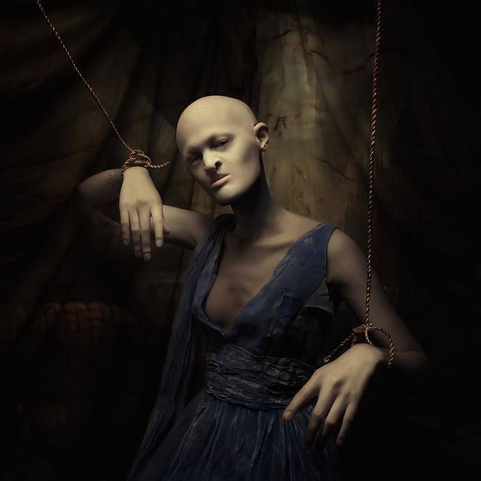 (13)zapoznajte-ja-melani-gajdos-28-godishniot-model-koj-gi-urna-site-stereotipi-kafepauza.mk