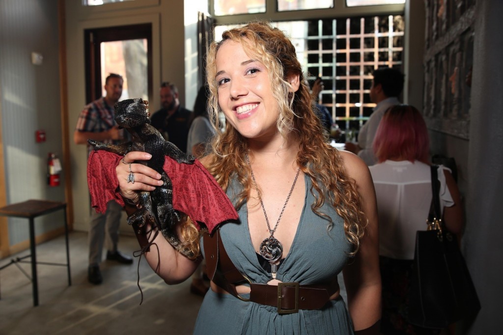 (17)dali-bi-go-posetile-barot-igra-na-tronovi-kafepauza.mk