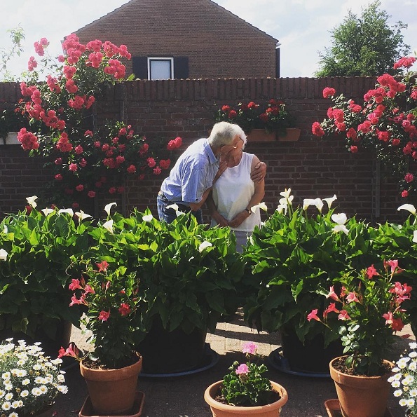 Приказни што ќе ви докажат дека постарите луѓе се полни со љубов и добра смисла за хумор
