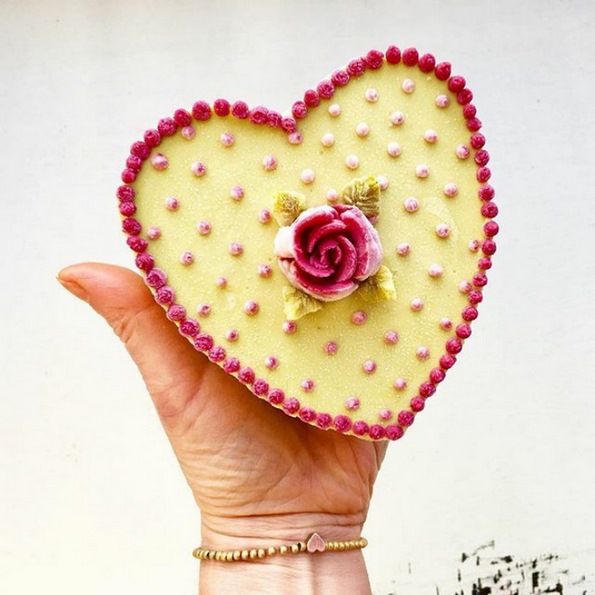 (34) slatkarka-od-berlin-dizajnira-cvetni-torti-kafepauza