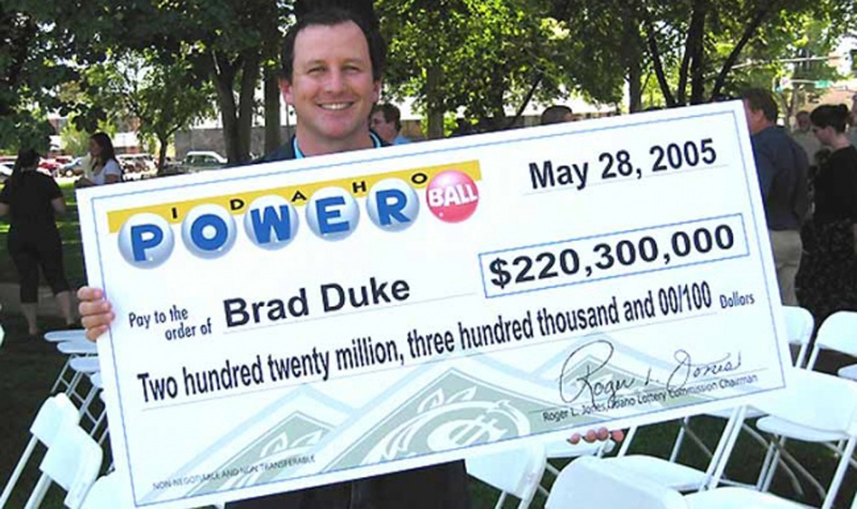 7 приказни за тоа како им се променил животот на добитниците на лотарија