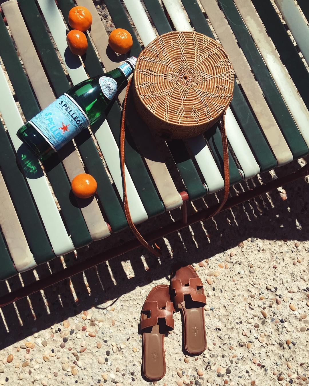 (4) nov-leten-trend-zhenski-chanti-shto-mozhete-da-gi-nosite-i-na-plazha-i-vo-grad-www.kafepauza.mk