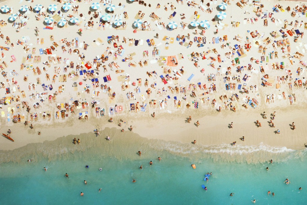 (5)kako-izgledalo-odenjeto-na-plazha-vo-70-tite-kafepauza.mk