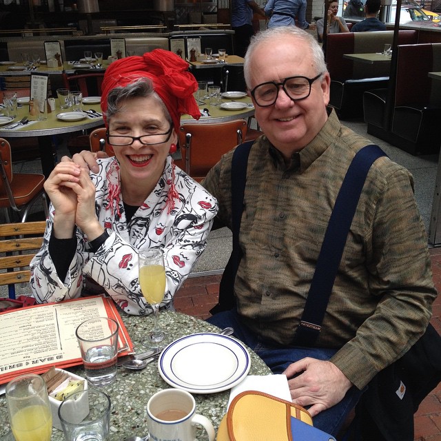 (8)13-moderni-postari-parovi-koi-izgledaat-podobro-od-holivudskite-dzvezdi-kafepauza.mk