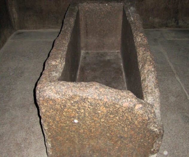 (9)10-fakti-za-piramidite-koi-mozhebi-go-dokazhuvaat-postoenjeto-na-drevna-napredna-tehnologija-kafepauza.mk