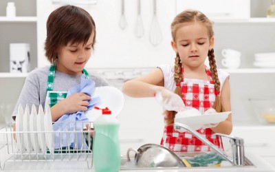 6 причини зошто треба да им давате домашни обврски на вашите деца