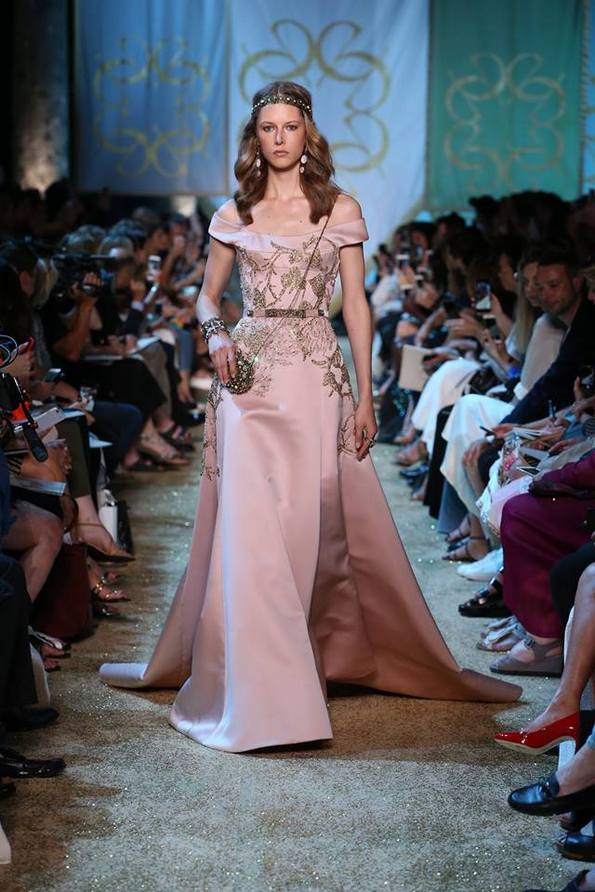 (18) neverojatna-esenska-i-zimska-kolekcija-za-20172018-godina-od-eli-saab-www.kafepauza.mk-001