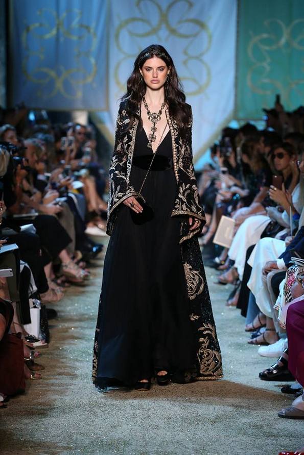 (36) neverojatna-esenska-i-zimska-kolekcija-za-20172018-godina-od-eli-saab-www.kafepauza.mk-001