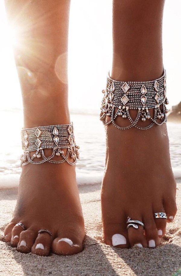 6-zhezhok-leten-trend-golemo-vrakjanje-na-brazletnite-za-gluzhd-www.kafepauza.mk_