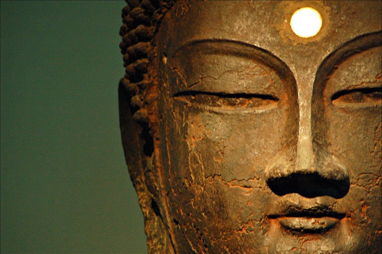 7-znaci-koi-pokazhuvaat-deka-se-otvara-vashet-treto-oko-kafepauza.mk