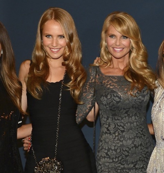 (17)slavni-majki-i-kjerki-koi-bi-mozhele-da-bidat-bliznachki-kafepauza.mk