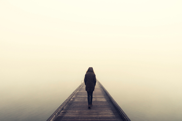 5 знаци на осаменост што откриваат дали сте ја изгубиле врската со себеси