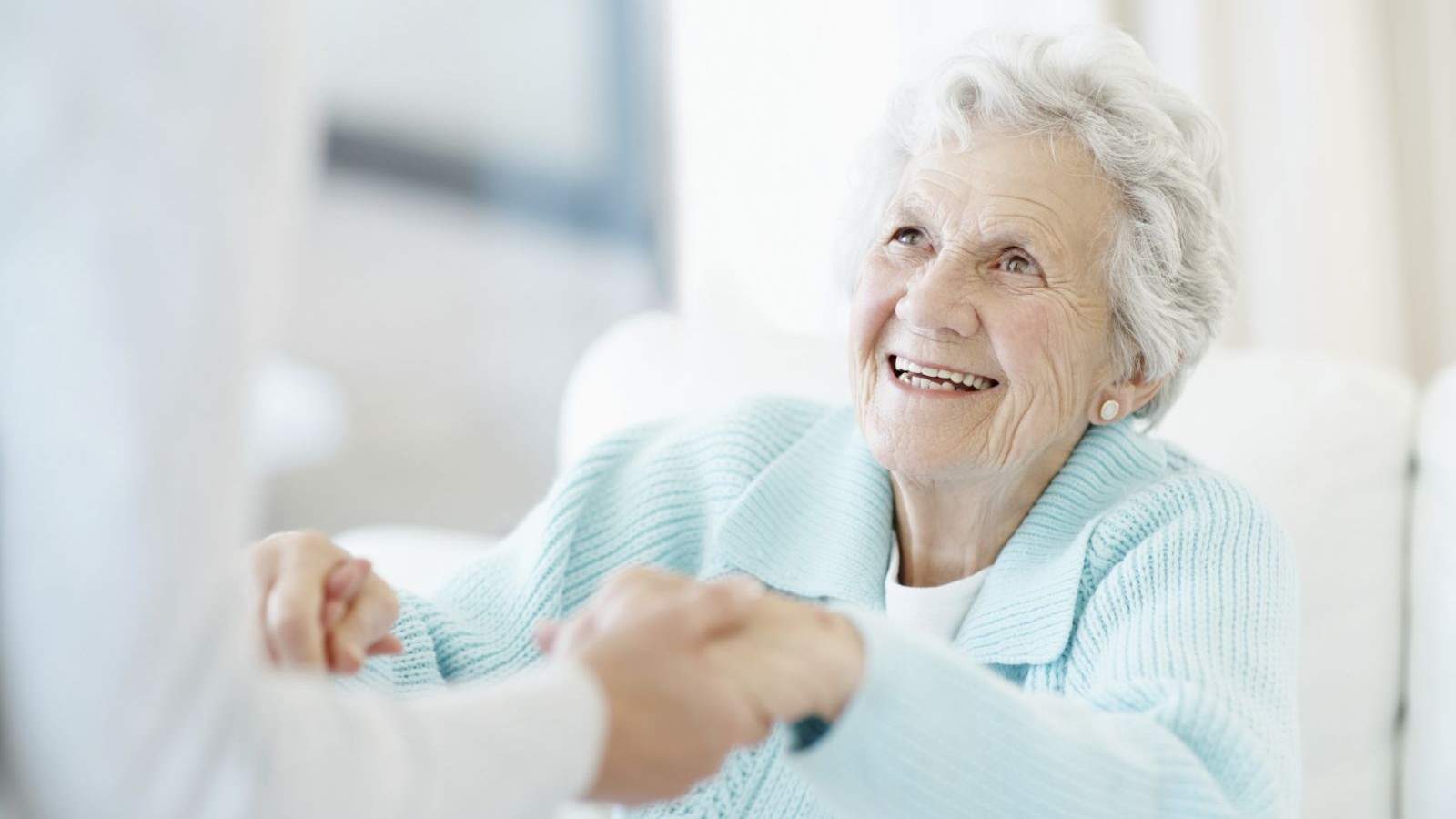 2-lavot-e-izbuvliv-do-smrt-devicata-se-zhali-do-kraj-horoskopot-otkriva-kakvi-kje-bidete-vo-vashata-starost-www.kafepauza.mk_