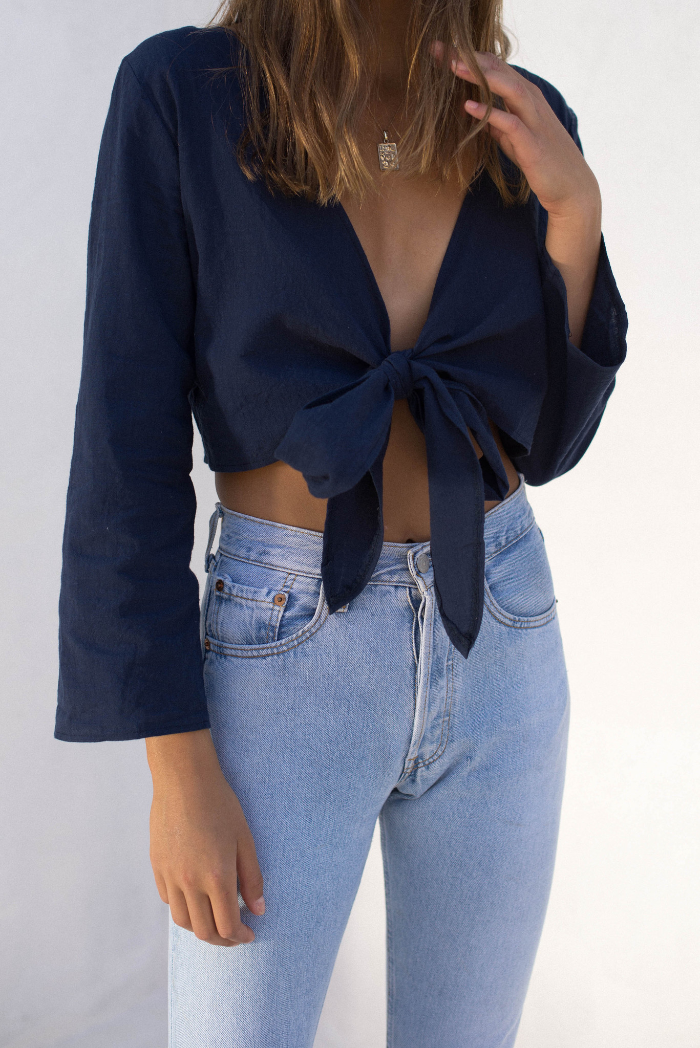 7-leten-trend-koj-go-obozhavame-koshula-vrzan-vo-jazol-www.kafepauza.mk_