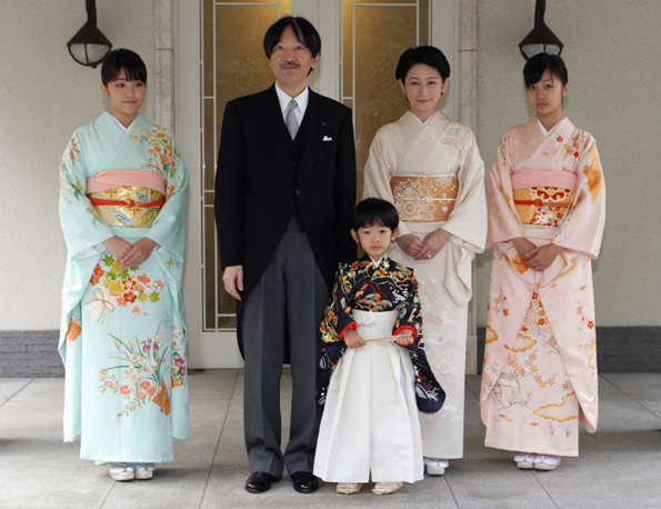 Јапонската принцеза Мако официјално се откажува од нејзината титула во име на љубовта