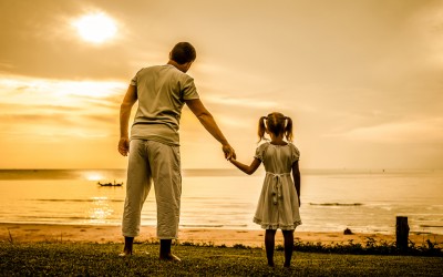 Татковците имаат поголемо влијание врз животот на ќерките за разлика од мајките