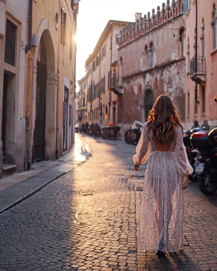 24-ameli-i-elisa-zapoznajte-gi-dvete-najmoderni-sestri-na-instagram-www.kafepauza.mk_