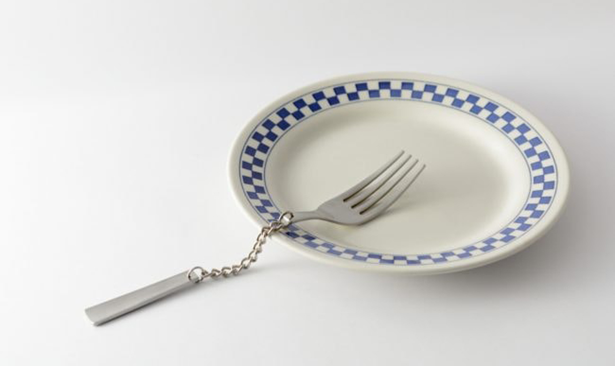 Досетлива дизајнерка ги создава најстресните верзии од предметите што секојдневно ги користиме