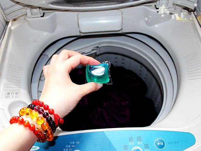 4-prashok-kapsuli-ili-techen-koj-detergent-e-najdobra-opcija-za-vas-www.kafepauza.mk_