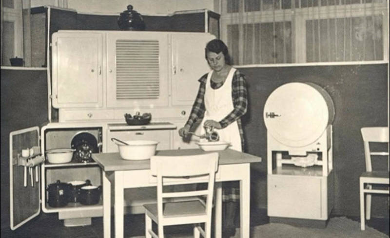 (4)kako-izgledale-nekoi-od-najpoznatite-produkti-koga-prv-pat-se-pojavile-na-pazarot-kafepauza.mk