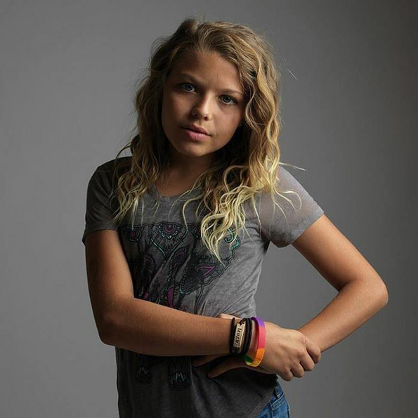 Мајка и син си го промениле полот и станале татко и ќерка