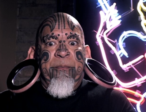 (8)10-unikatni-lugje-so-neobichen-izgled-kafepauza.mk