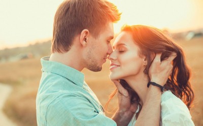 3 хороскопски знаци кои ќе доживеат голема среќа на љубовно поле во текот на ноември