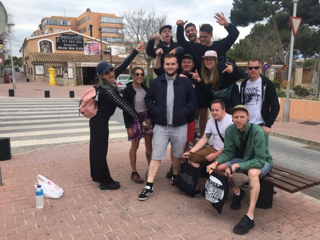 (10)18-fotografii-od-lugje-na-nivniot-najsrekjen-den-kafepauza.mk