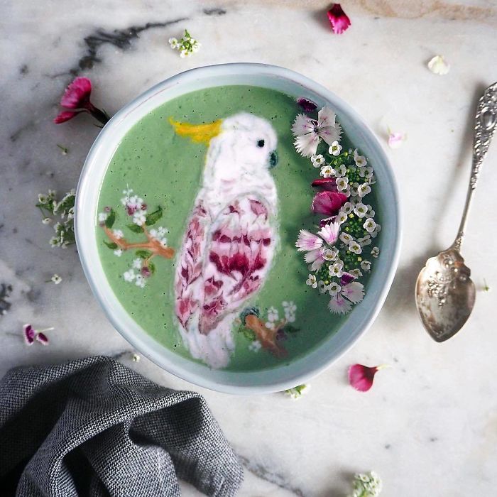 (13)doznajte-ja-zhenata-shto-sozdava-umetnost-na-chinii-so-smuti-kafepauza.mk