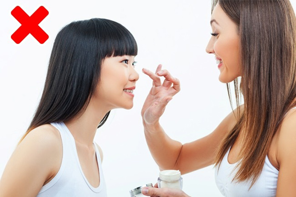 Научниците откриваат: Секојдневни предмети што не смеете да ги позајмувате на други луѓе